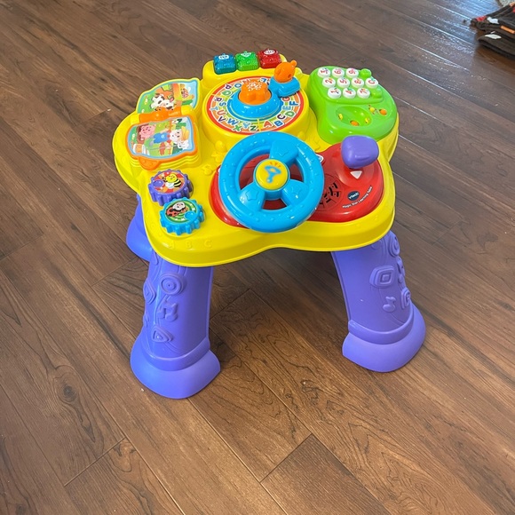 Vtech learning table - Picture 2 of 2